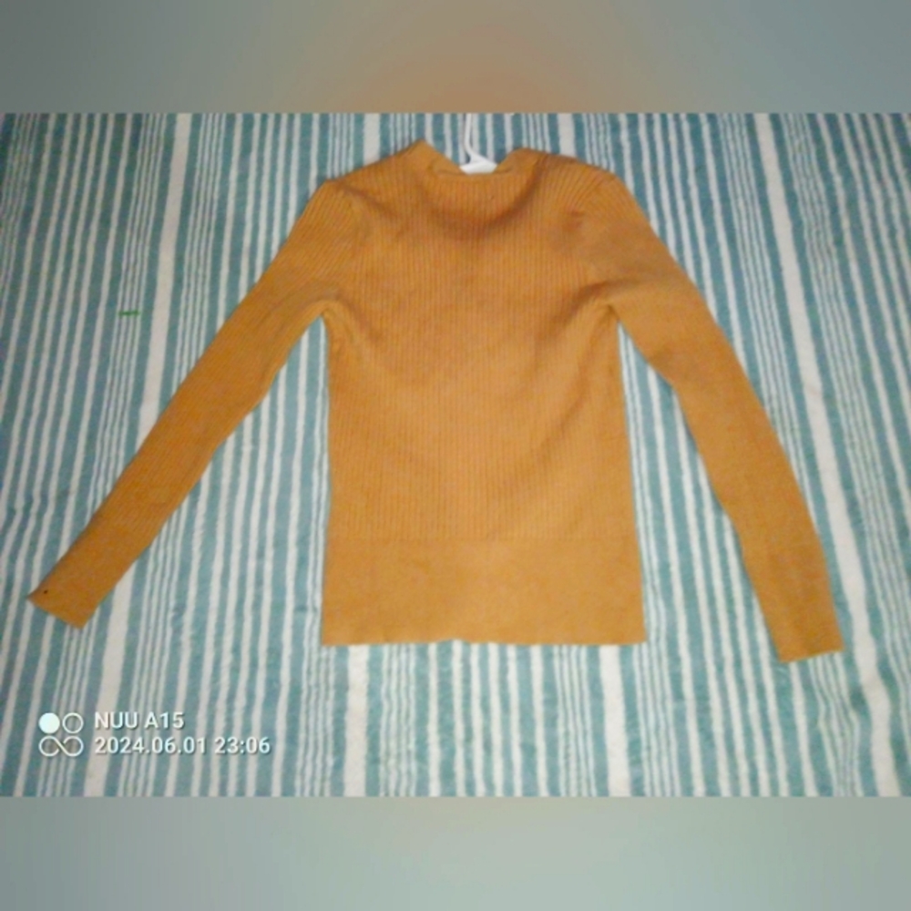 Sweat shirt